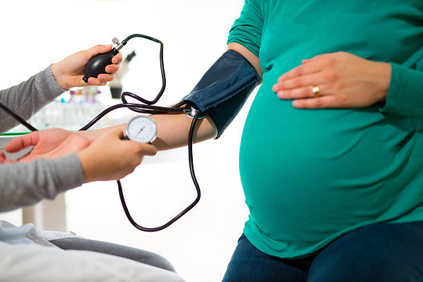 ما هي الآثار التي يمكن أن يحدثها انخفاض الضغط للحامل؟