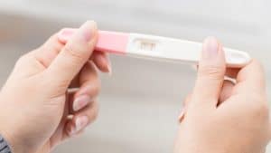 أسباب تأخر الحمل | نصائح وتوجيهات لعلاج تأخر الإنجاب