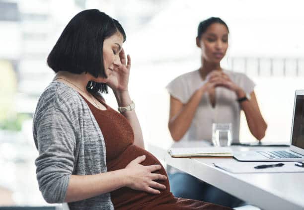 ما هي أعراض الصداع النصفي أثناء الحمل؟