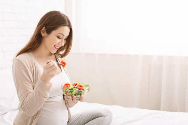 النظام الغذائي أثناء الحمل: ماذا تأكلين أثناء الحمل؟