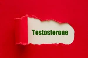 انخفاض هرمون التستوستيرون | 19 عاملًا يؤثر على مستويات هرمون التستوستيرون